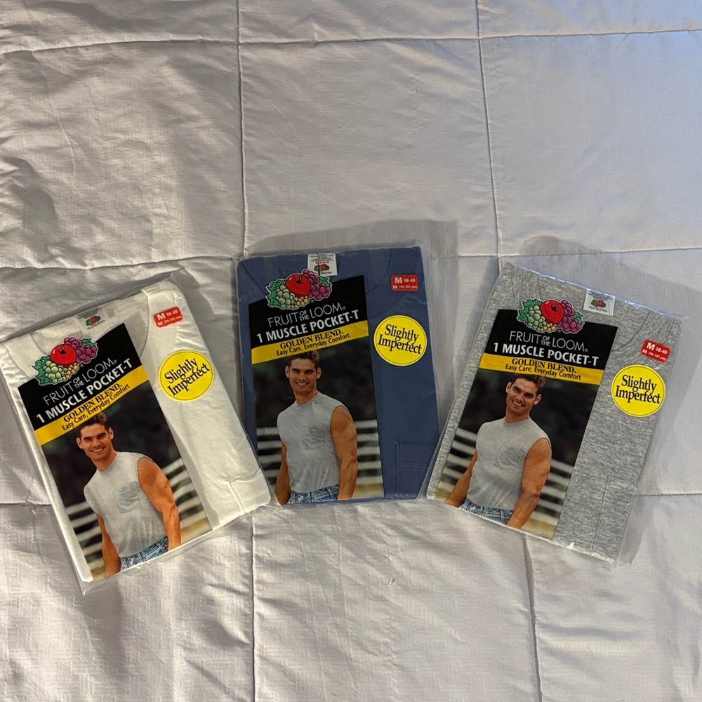 Vintage Bundle Fruit of the Loom Men's Muscle Pocket T-Shirts